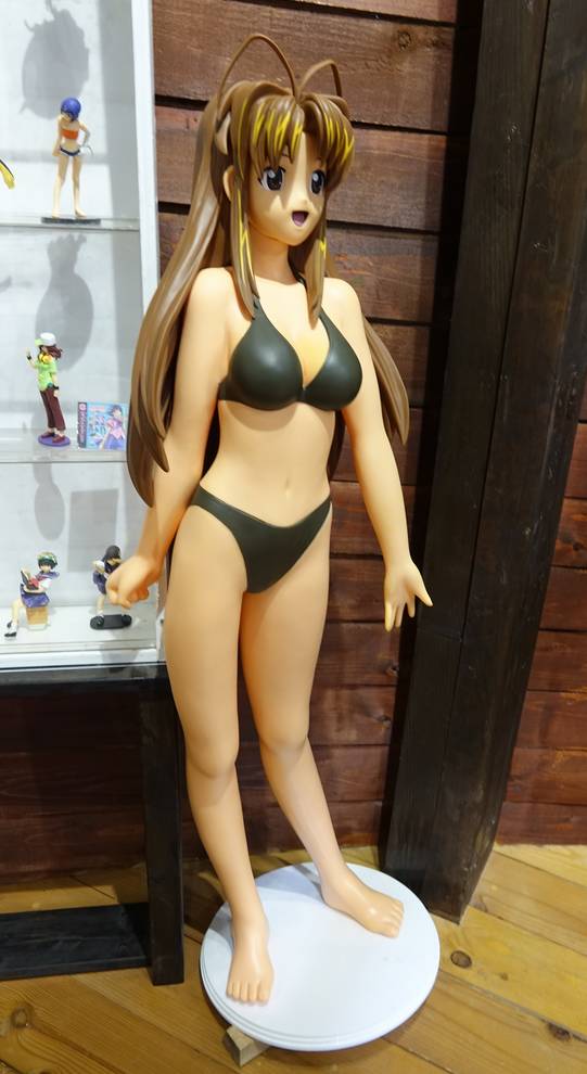 成瀬川なる