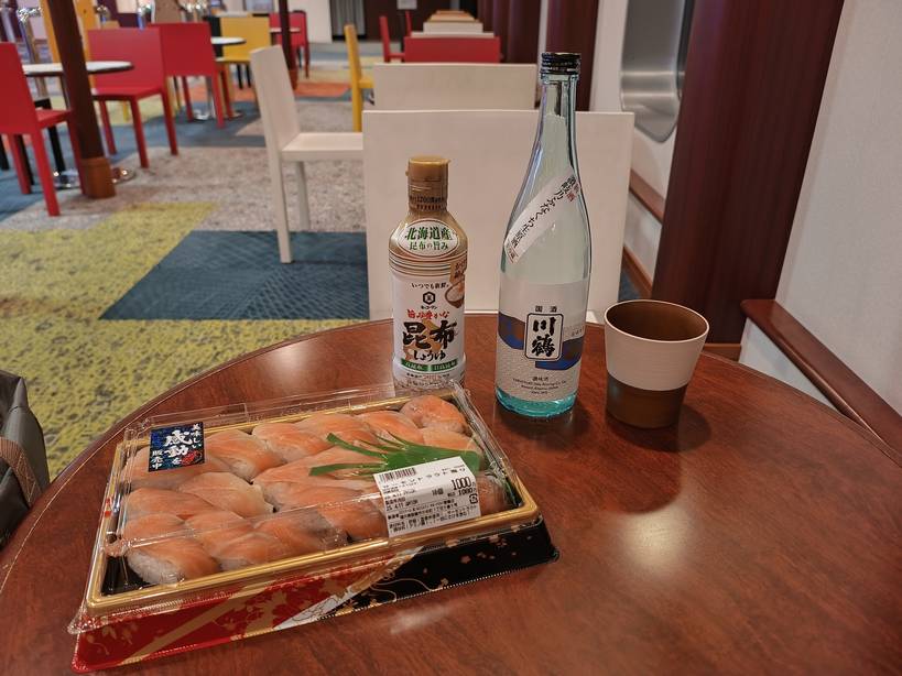 フェリー酒盛り1