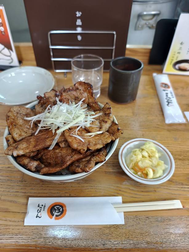 帯広豚丼(いっぴん)